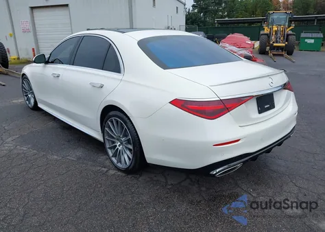 2022 Mercedes-Benz S 500 4Matic from USA, damaged, VIN W1K6G6DB2NA148274